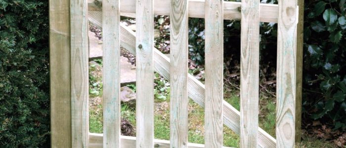 wooden-garden-gate-2-min