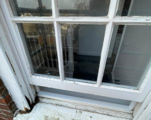 Sash window with rotten cill